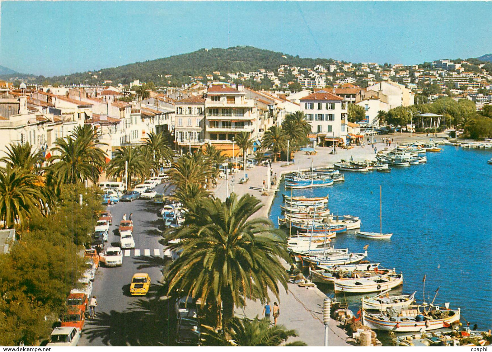 CPM Cote Varoise Sanary sur Mer Vue sur le port et les quais