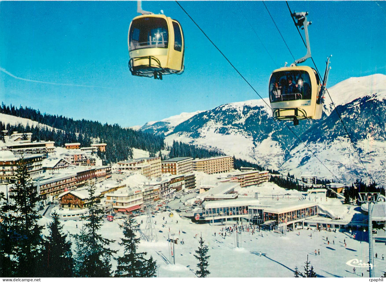 CPM Courchevel (Savoie) Vue sur le centre de la station
