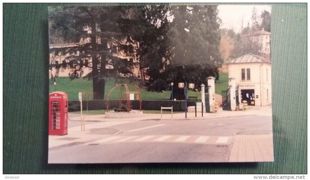 CPM COURS LA VILLE RHONE FETE DU MILLENAIRE JUILLET 2000 PLACE WINSLOW CABINE TELEPHONIQUE ANGLAISE   SI