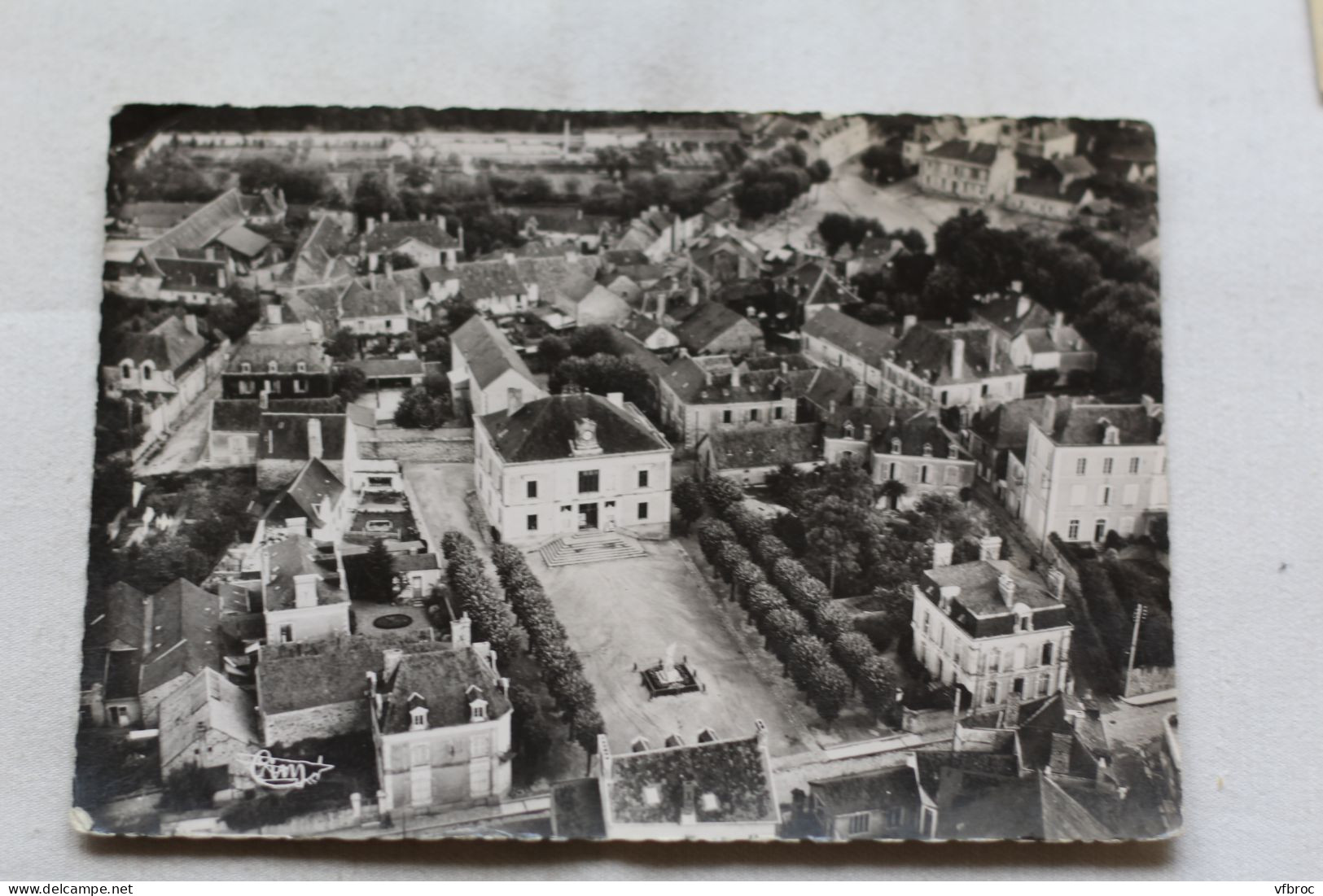Cpm, Craon, vue aérienne, la mairie, Mayenne 53