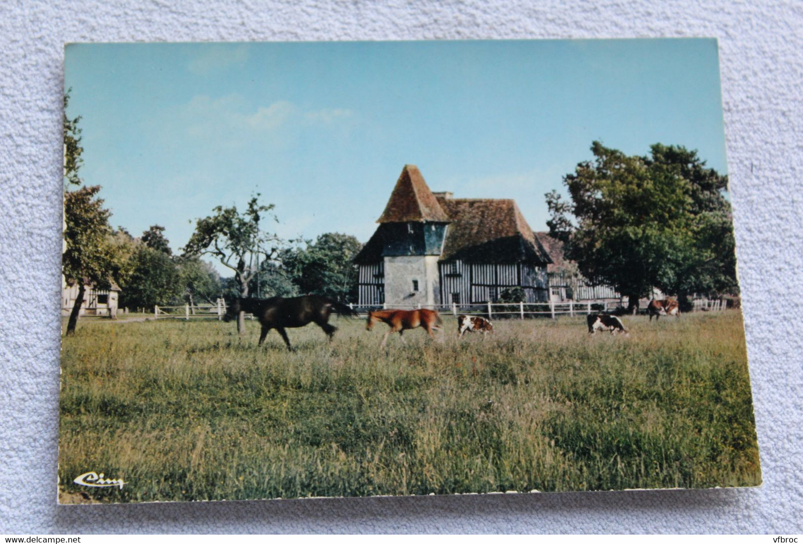 Cpm, Crevecoeur, le manoir Dupont, Calvados 14