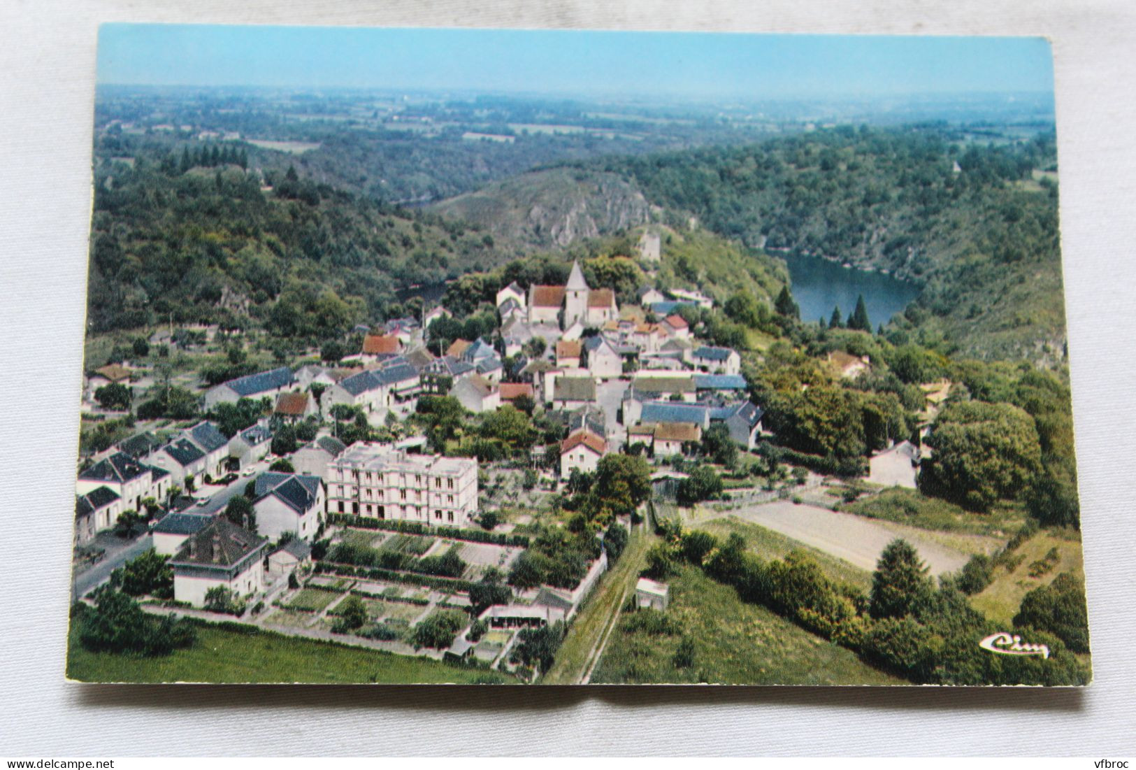 Cpm, Crozant, vue générale aérienne, Creuse 23