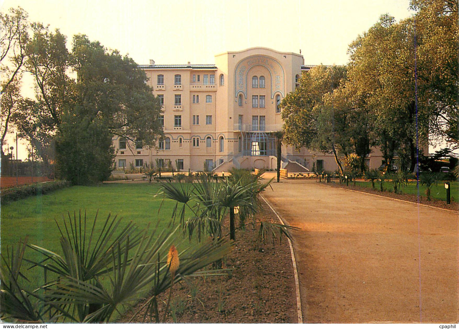 CPM Crozon Morgat Le Grand Hotel de la Mer