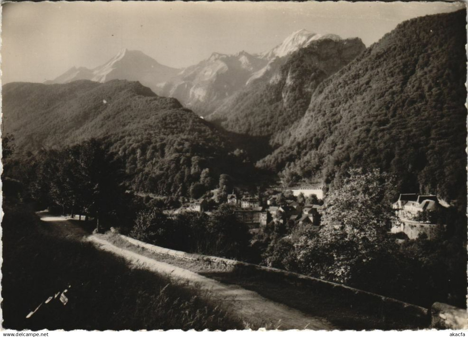 CPM EAUX-BONNES Eaux-Bonnes et le Ger - Vus de la Route d'Aas (1168016)