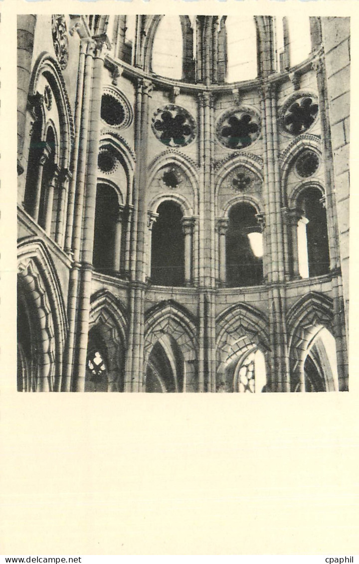CPM Eglise de Chars XII e siecle Choeur