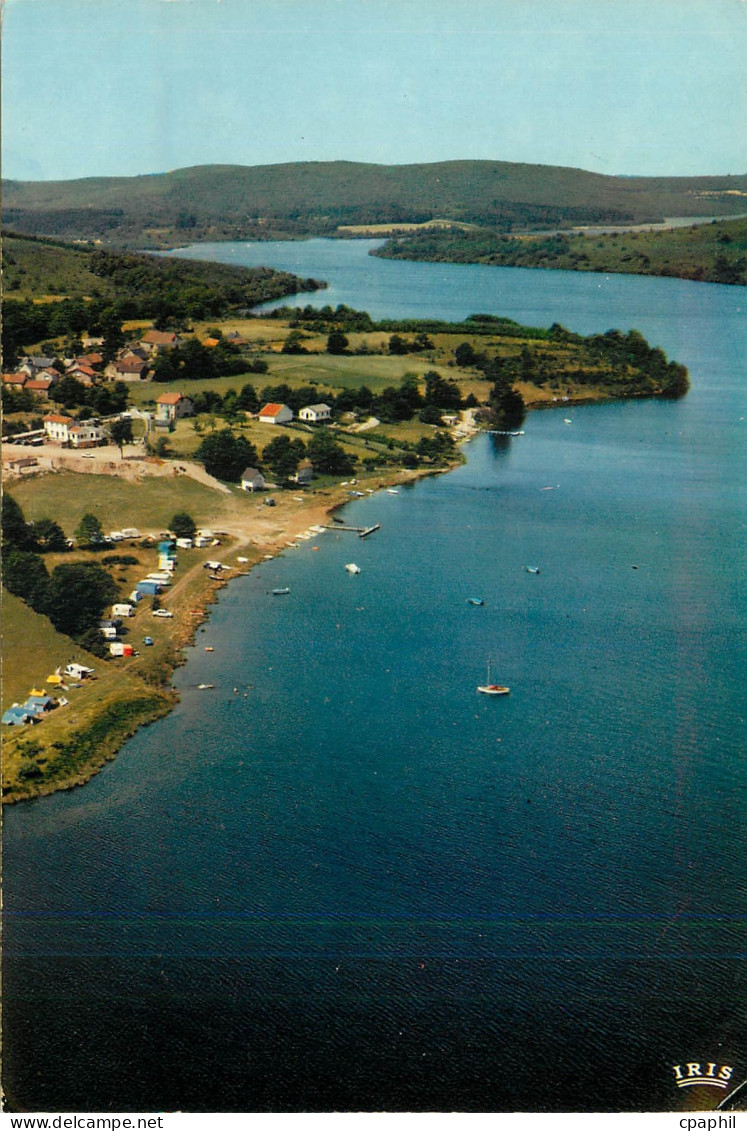 CPM Entre Peyrat Le Chateau et Royere Le Lac de Vassivieres