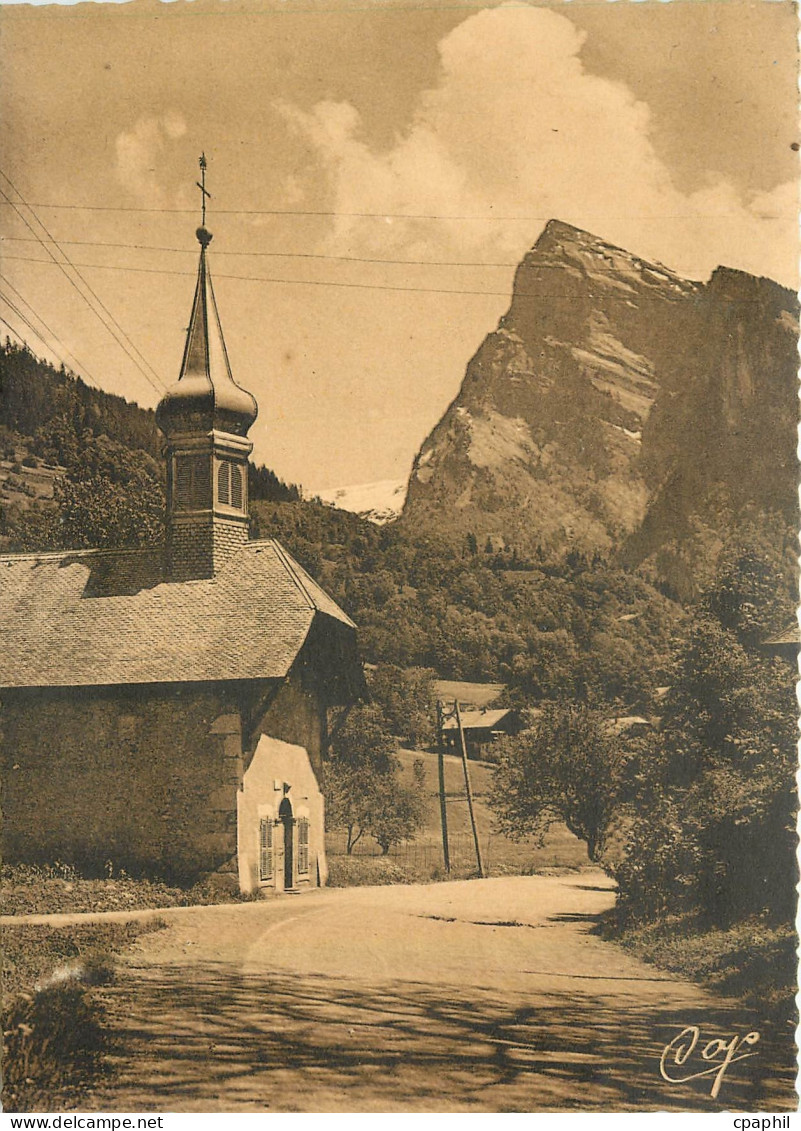 CPM Env de Samoens Eglise du Berouze et le Criou
