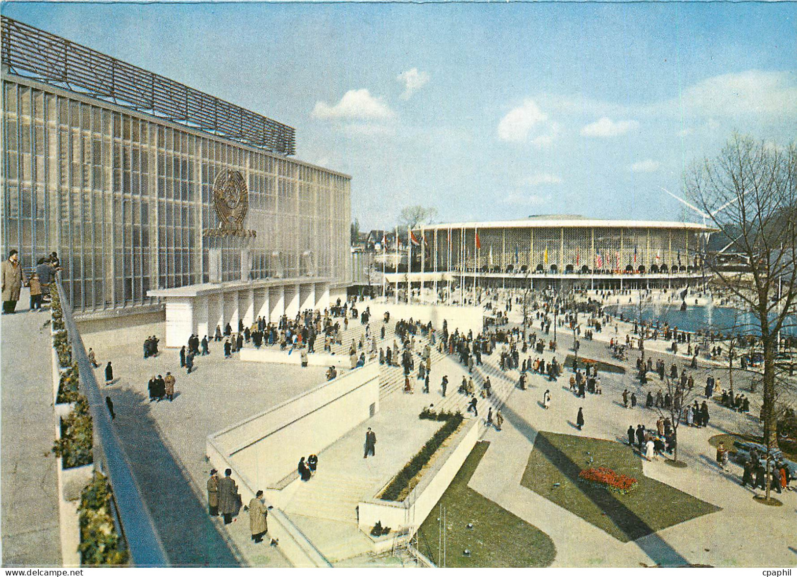 CPM Exposition Universelle de Bruxelles Les Pavillons de l URSS et des USA