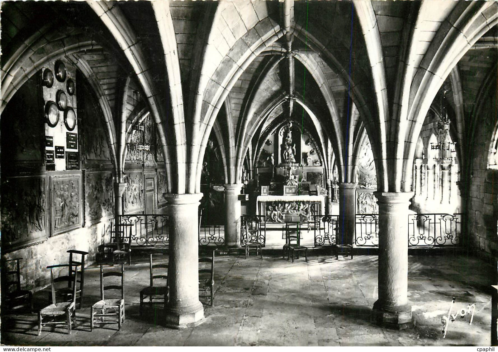 CPM Figeac Eglise Saint Sauveur L'Interieur
