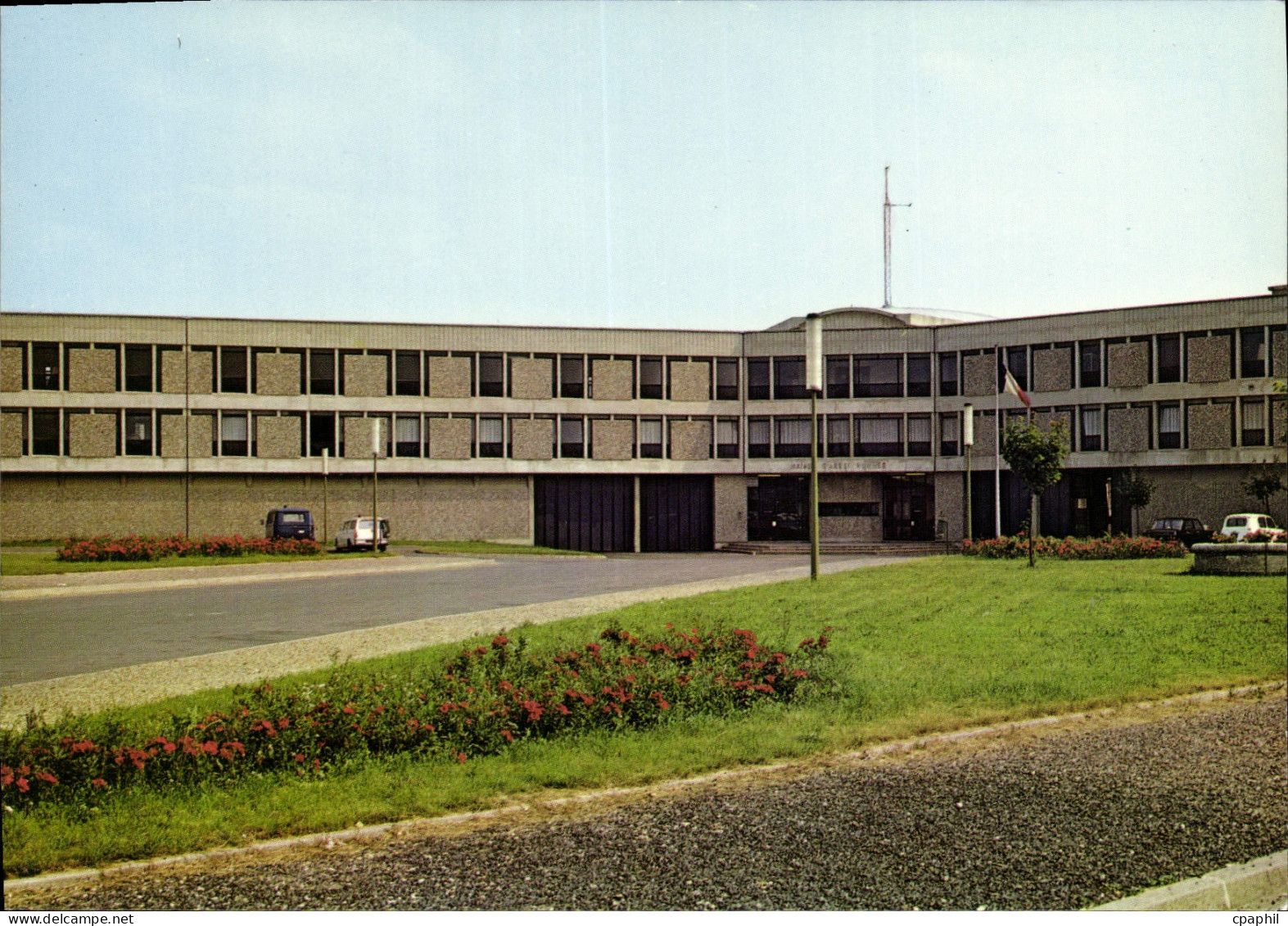 CPM Fleury Merogis Essonne Entree de la prison des hommes