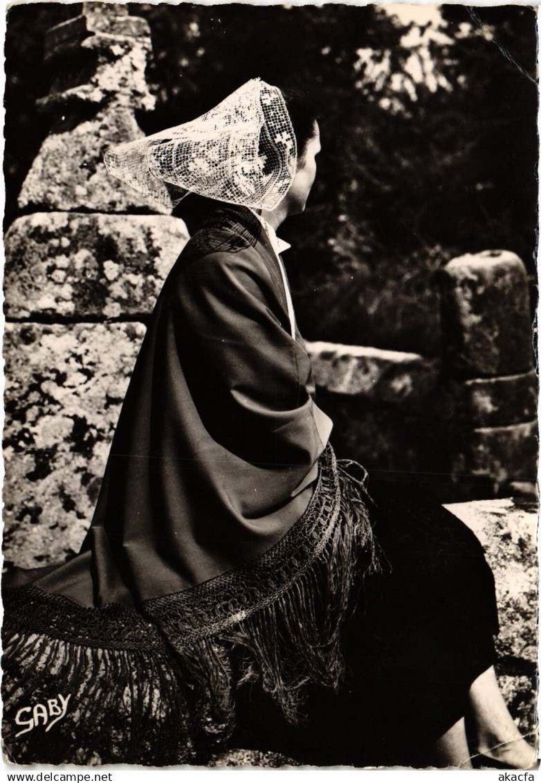 CPM Folklore Plouaret Vieux Marché (1181217)