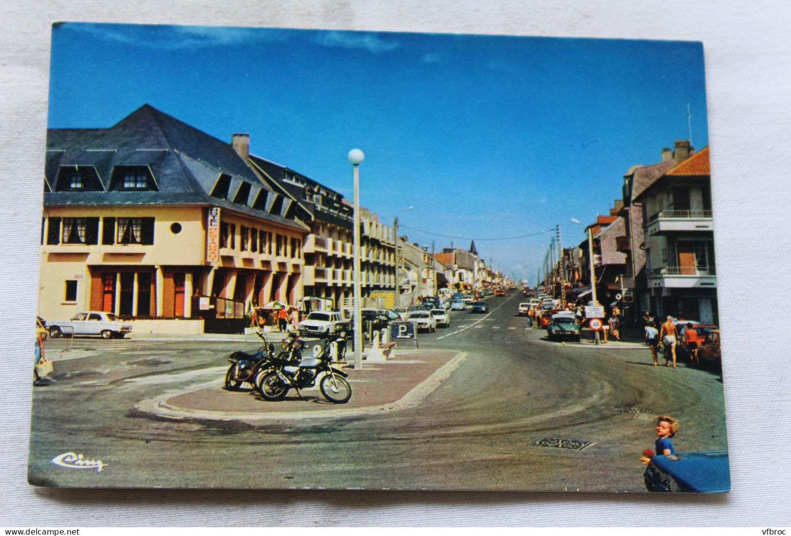 Cpm, Fort Mahon, avenue de la plage, Somme 80