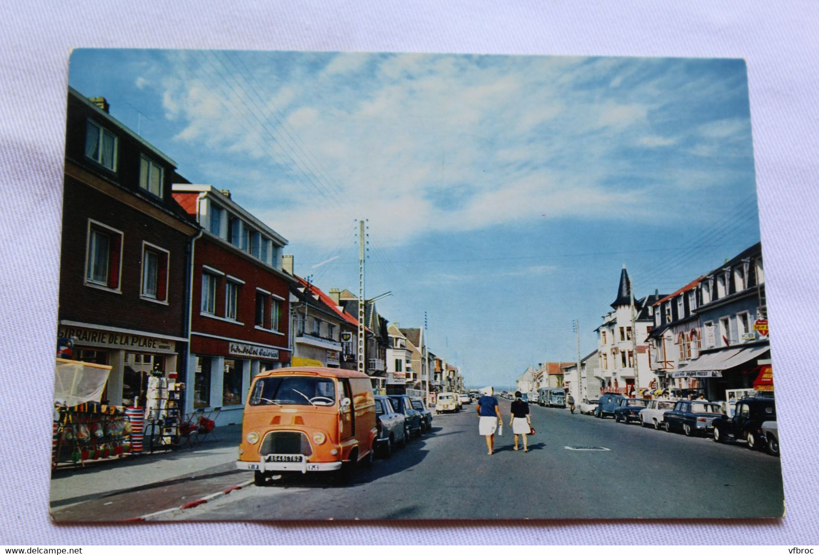 Cpm, Fort Mahon, l'avenue de la plage, Somme 80