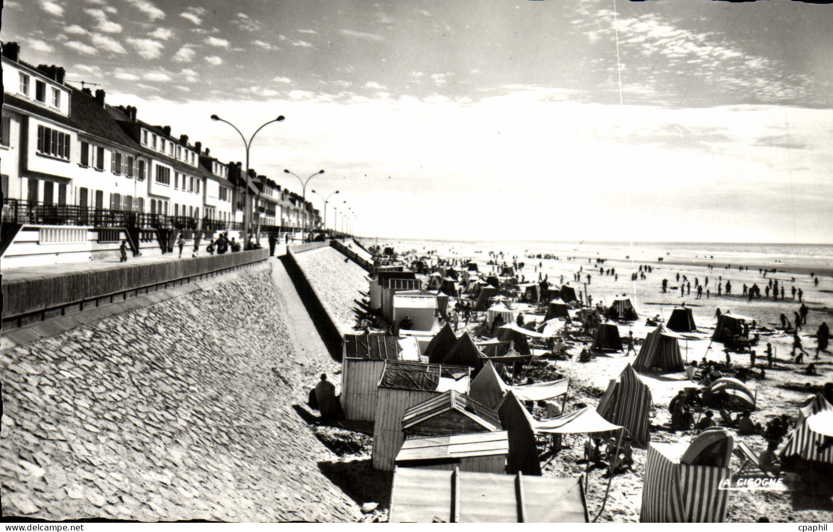 CPM Fort Mahon La digue et la plage