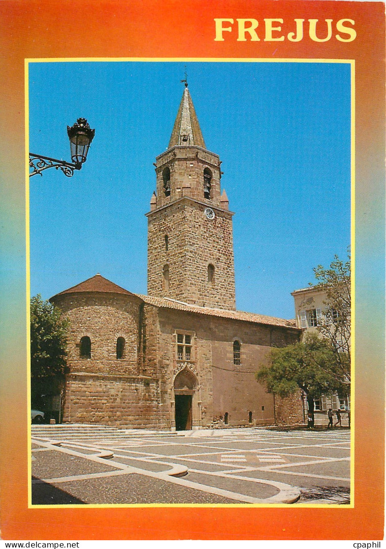 CPM Frejus Le Cloitre