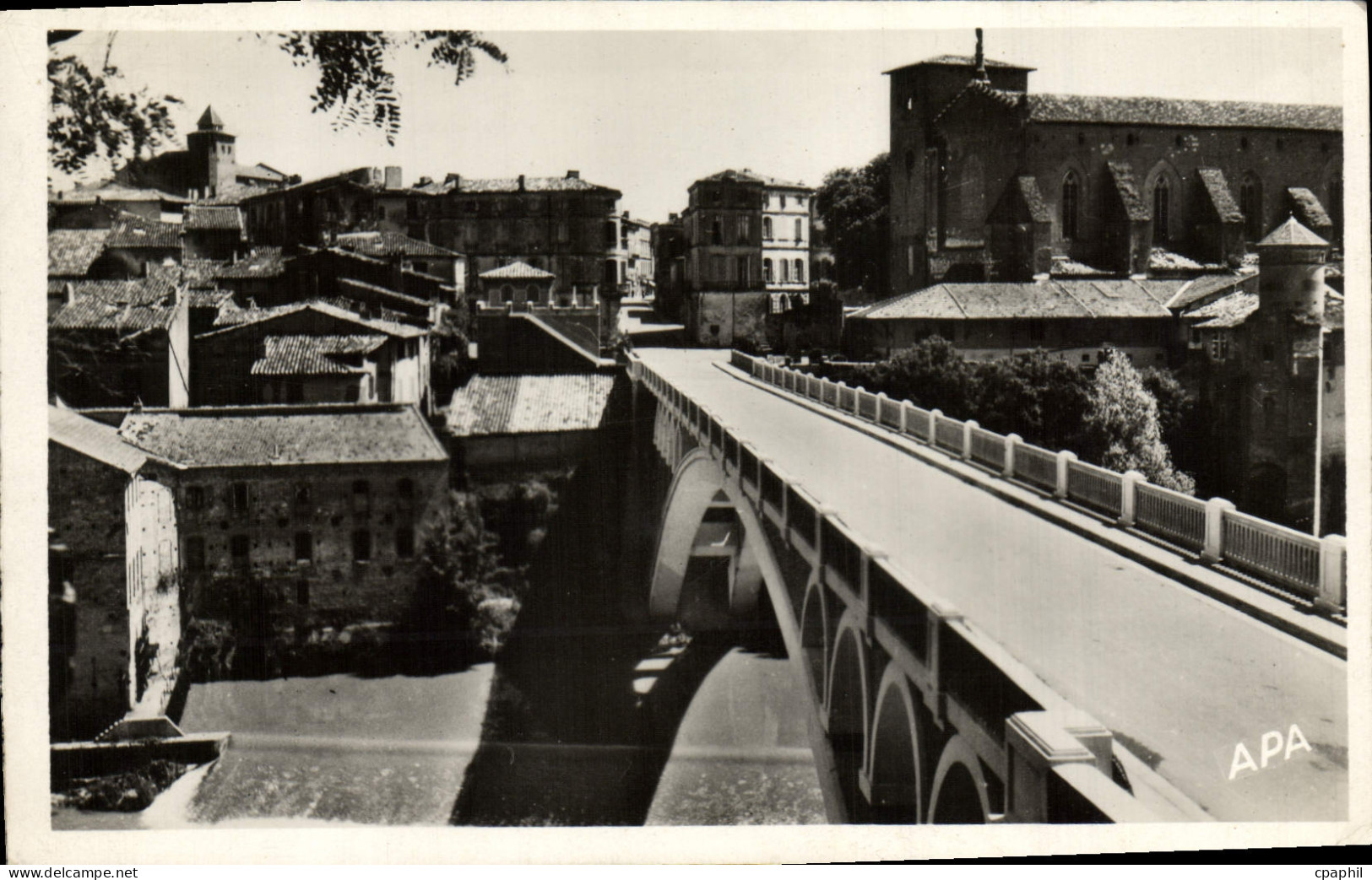 CPM Gaillac Le Pont et L'Abbaye Saint Michel