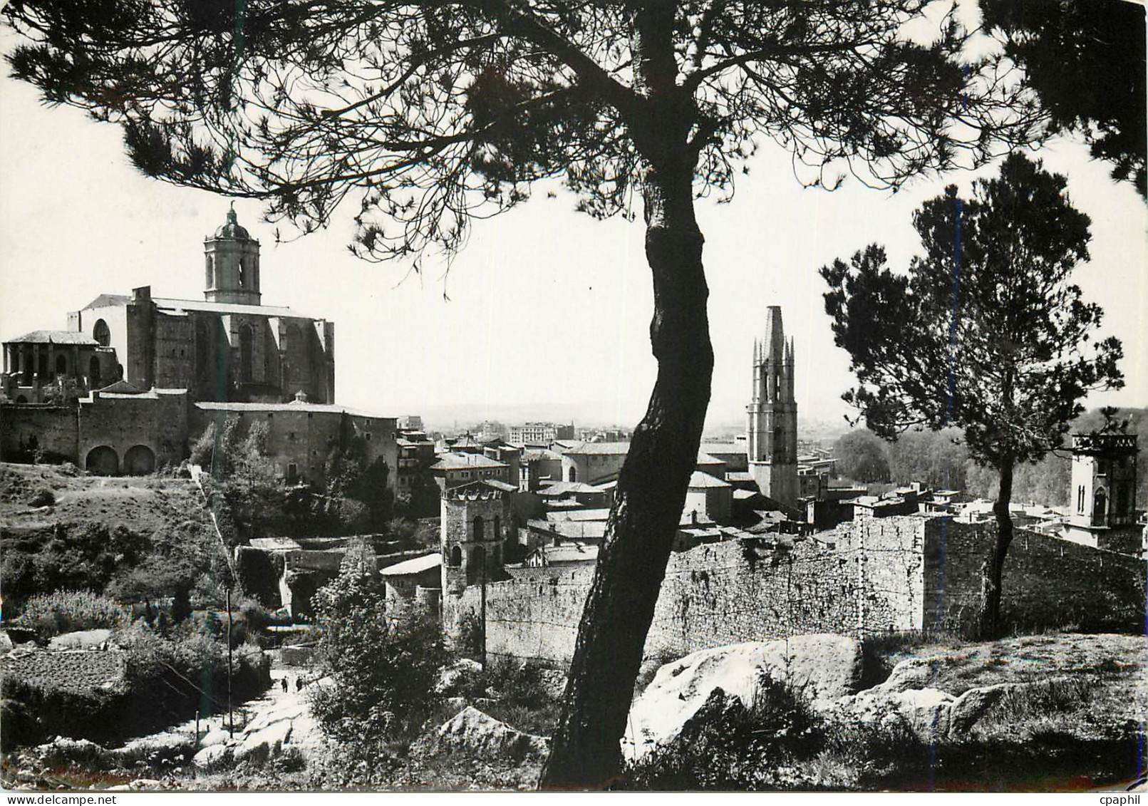 CPM Gerona Catedral S Felix y S Pedro de Galligons Desde Mantjuich