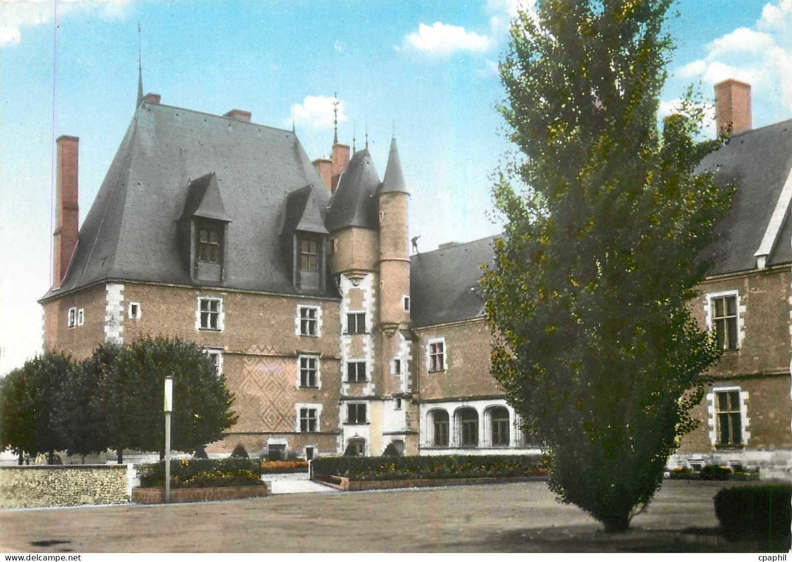 CPM Gien Loiret Le Chateau