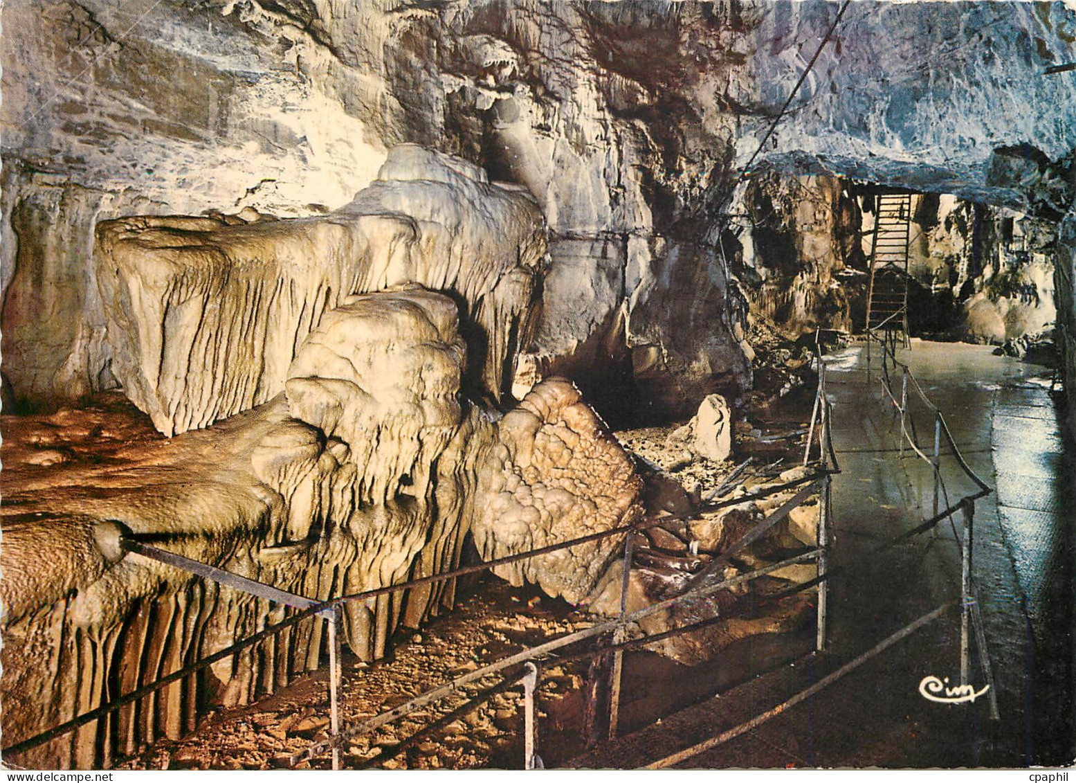 CPM Grottes de Baume Les Messieurs Jura Salle du Catafalque Tombeau de Napoleon