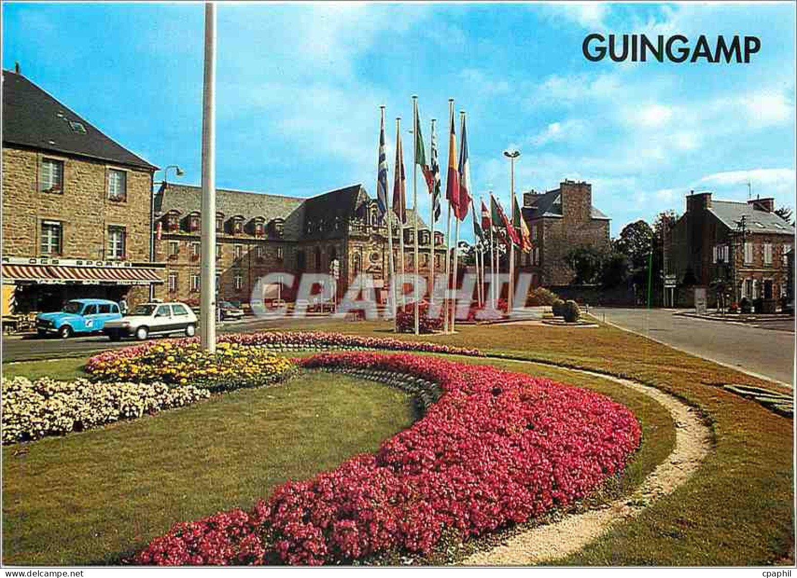 CPM Guingamp (Cote d'Armor) Cite Fleurie