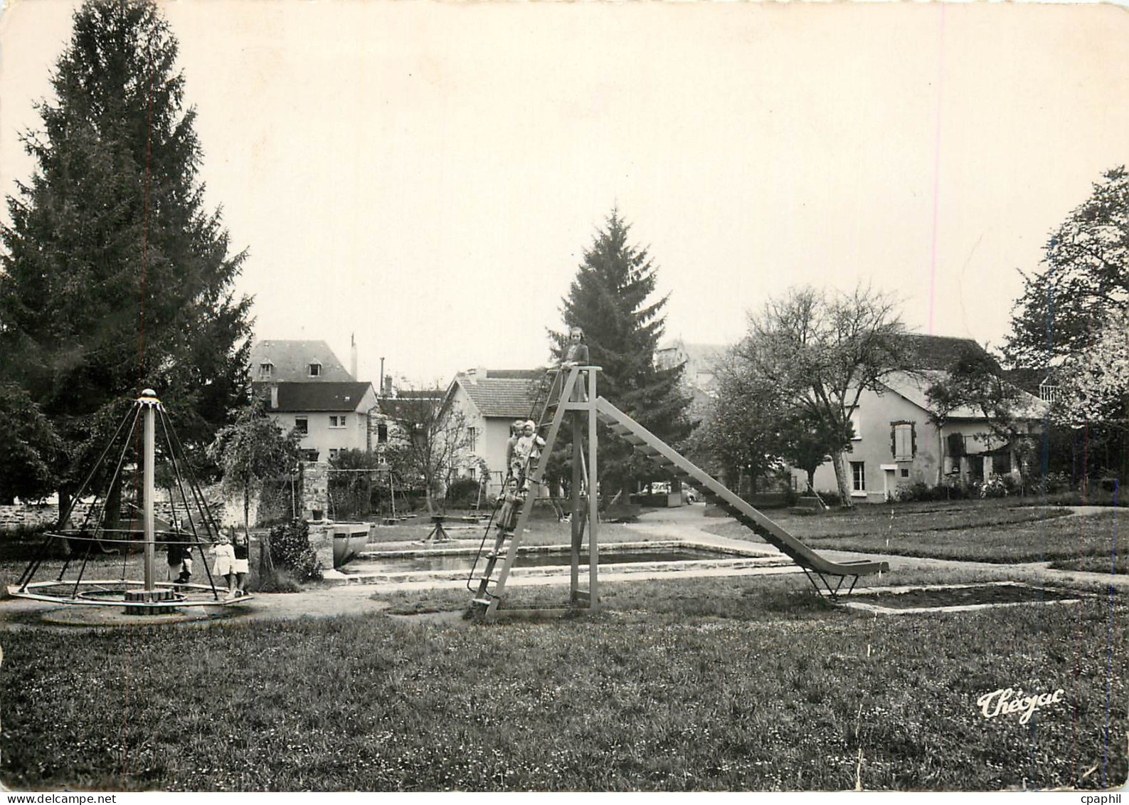 CPM Haute Vienne Saint Yrieix la Perche Jardin d'Enfants