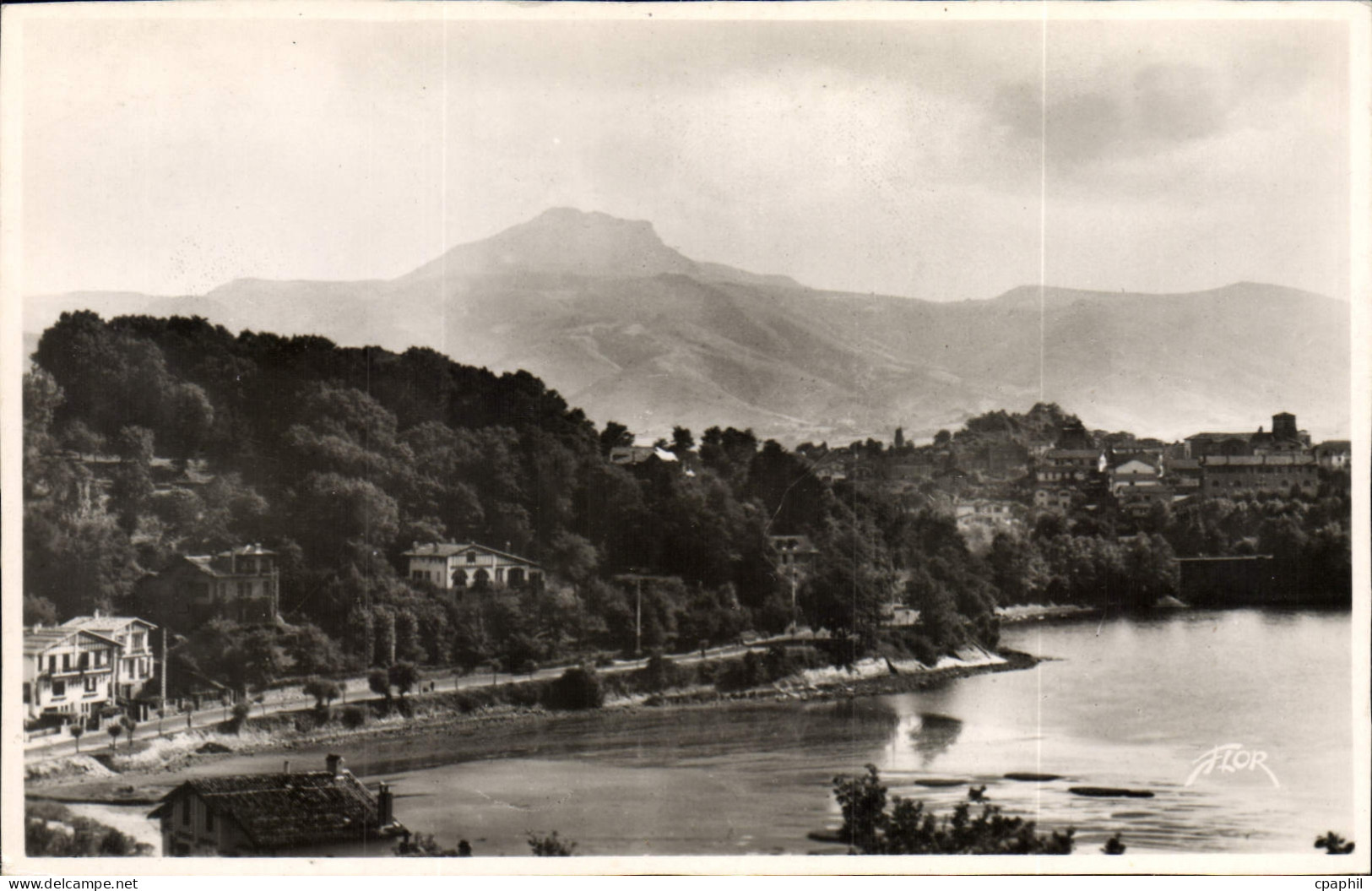 CPM Hendaye (Basses Pyrenees) Vue generale Hendaye Ville