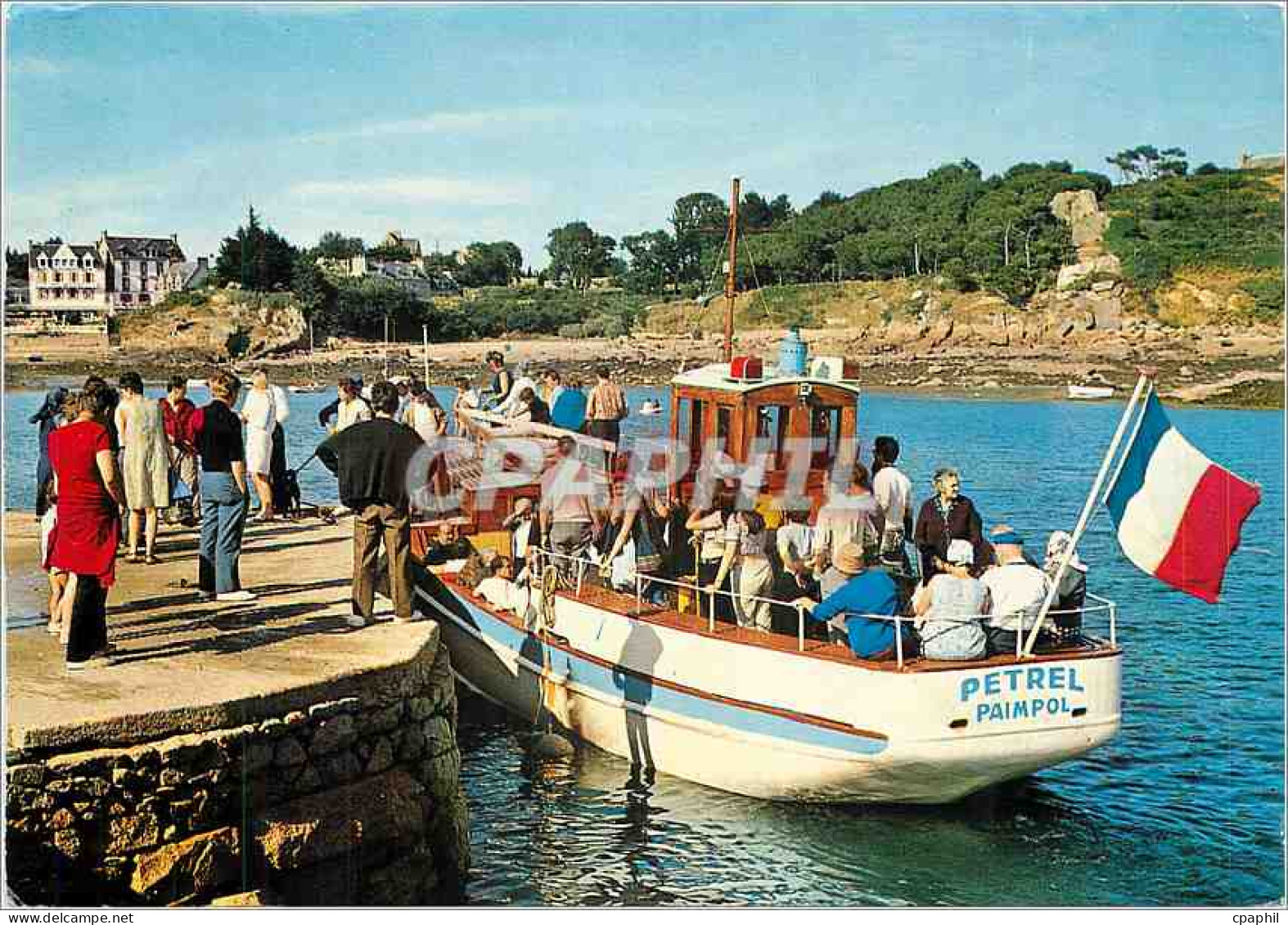 CPM Ile de Brehat C du N La Deuxieme cale Le Petrel assurant la traversee L'Arcouest Ile de Brehat B