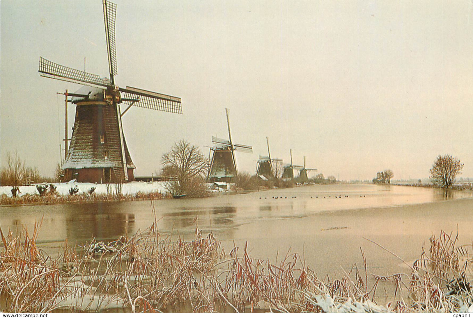 CPM Kinderdijk Holland Drainage mills of the Kinderdijk complex polder The Overwaard Moulin a vent