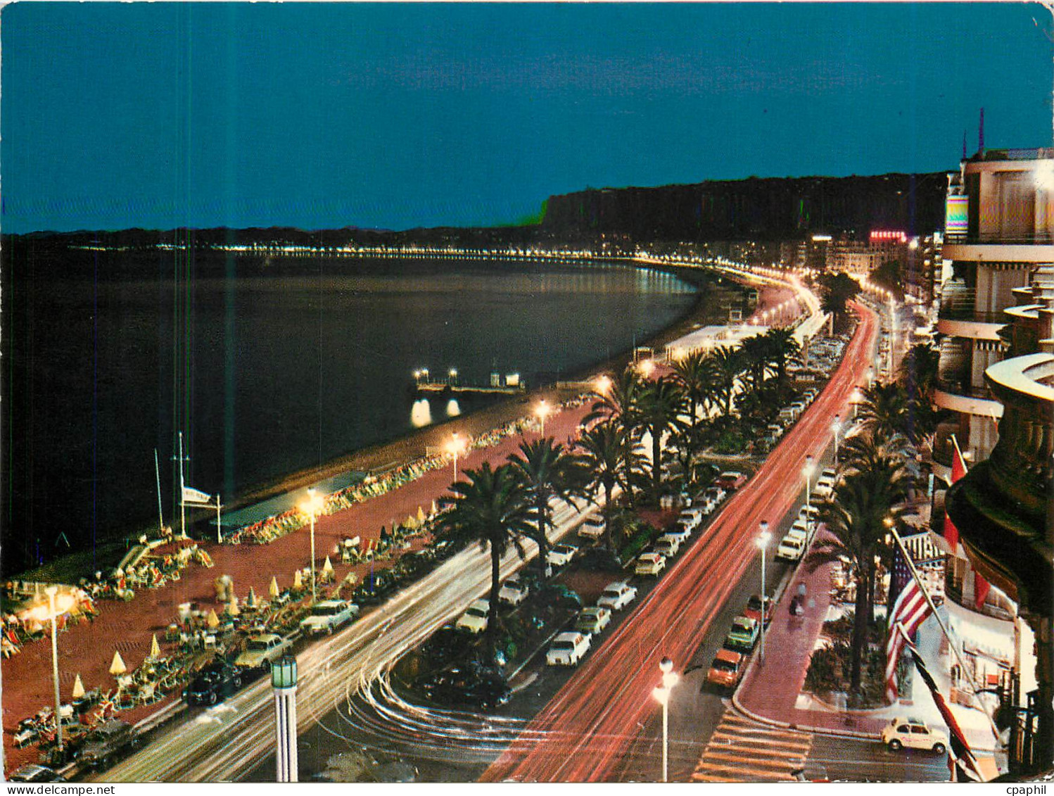 CPM La Cote d'Azur Nice La Promenade des Anglais la nuit