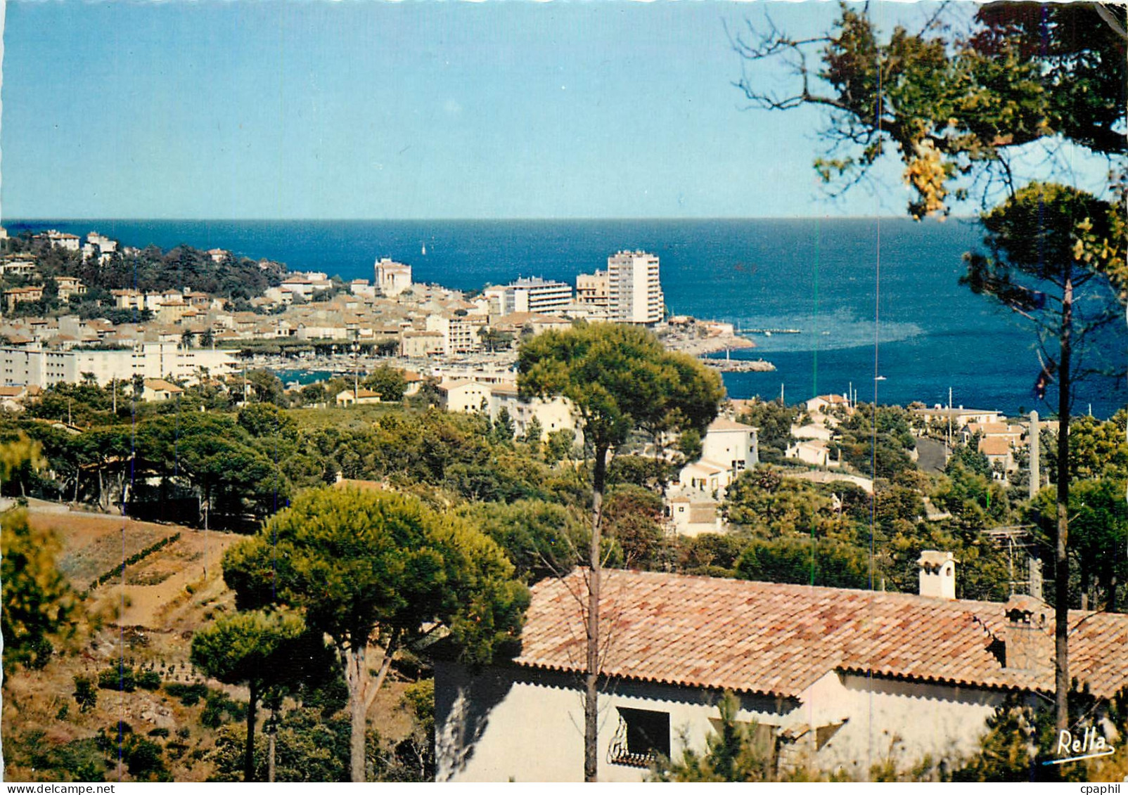 CPM La Cote d'Azur Varoise Sainte Maxime (Var) Vue generale