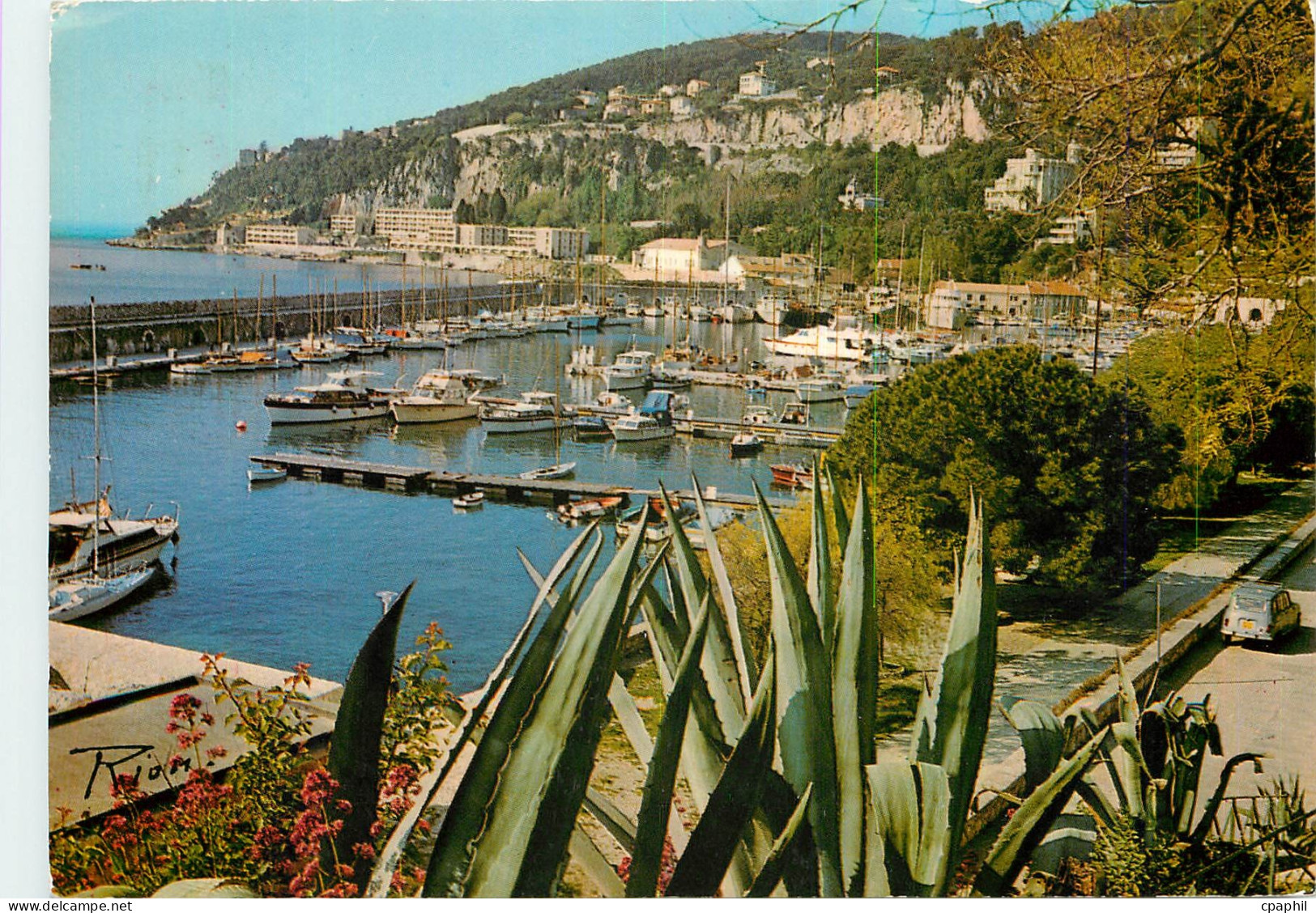 CPM La Cote d'Azur Villefranche sur Mer Le Port de la Darse