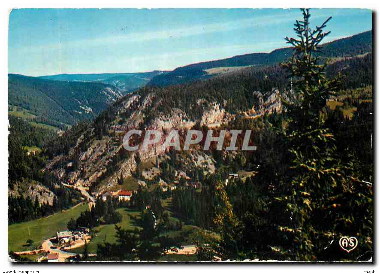 CPM La Franche Comte Pittoresque Route de Morez aux Rousses Jura La Vallee des Rivieres