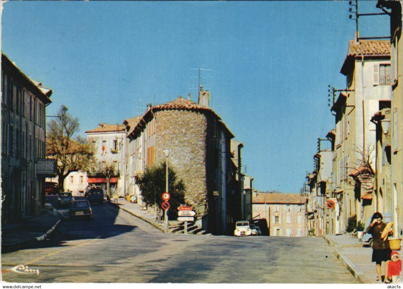 CPM LA GARDE-FREINET Entree du Village (1112193)