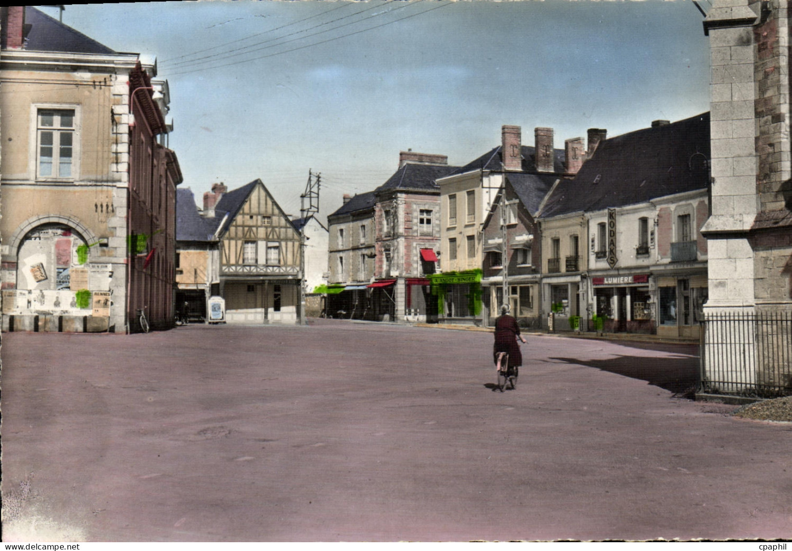 CPM La Guerche de Bretagne Place de l Eglise