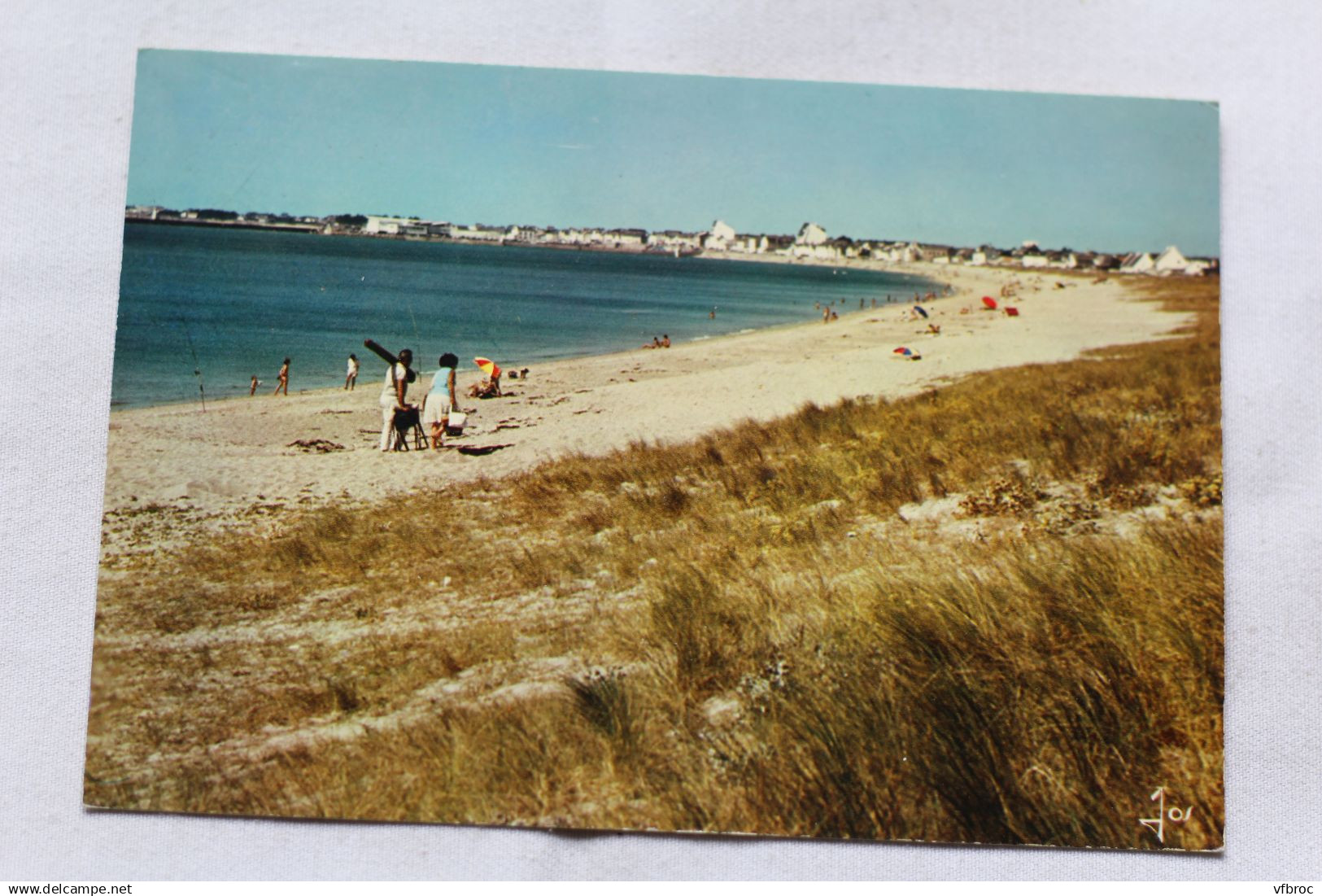 Cpm, La Turballe, la plage devant le village vacances familles, Loire Atlantique 44