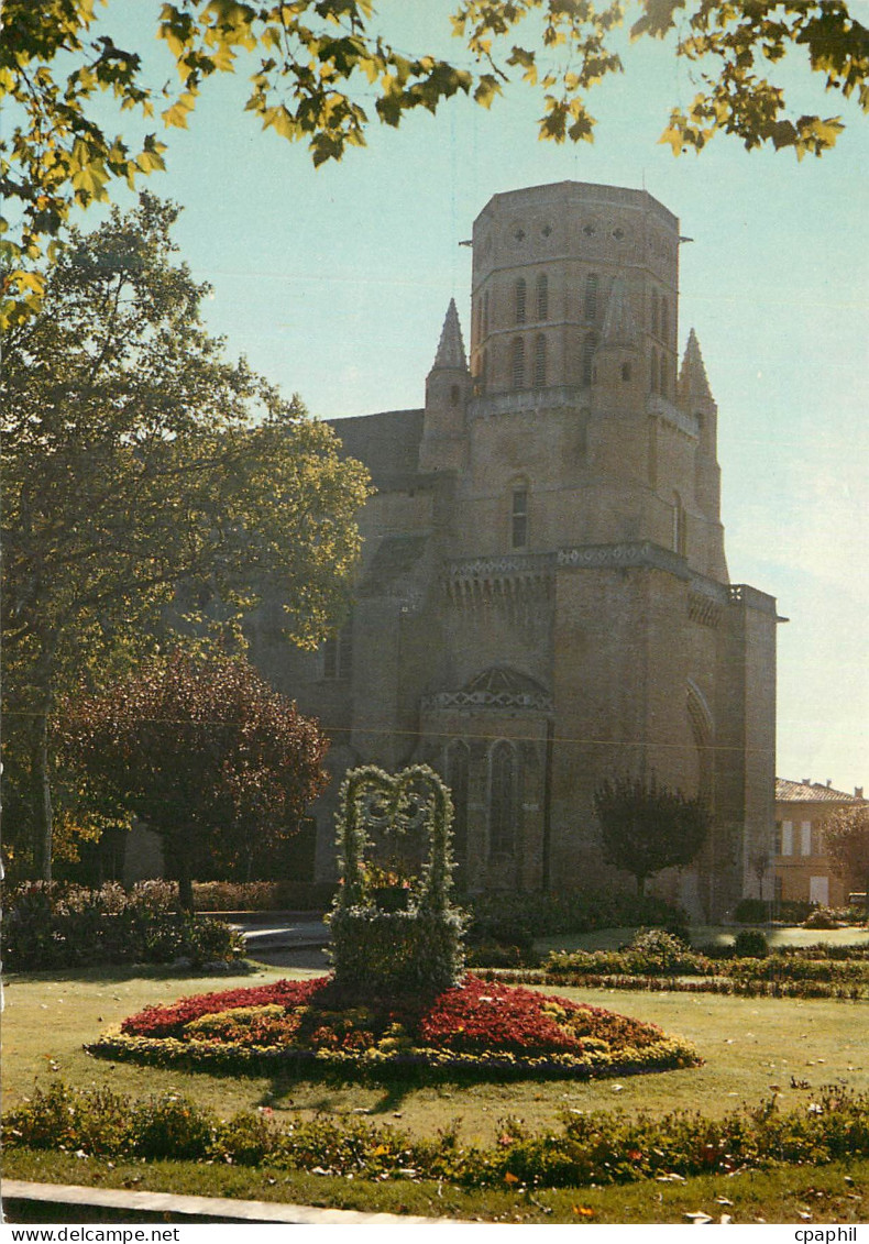 CPM Lavaur La catherale Saint Alain motif du jardin Bressolles