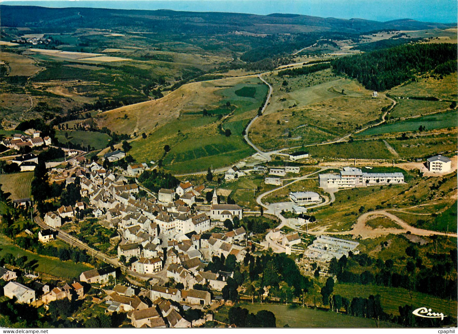 CPM Le Bleymard Lozere Vue generale aerienne