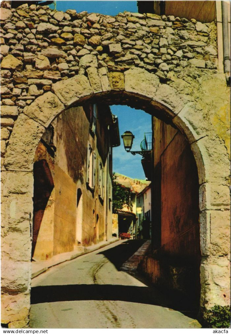 CPM LE CASTELLET Le Portalet (1113394)