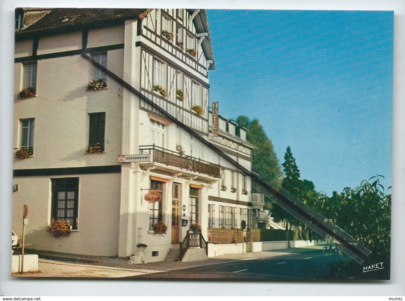 CPM - Le trait - Le Clos Fleuri - Hôtel Restaurant - Salles pour Cérémonies et Banquets