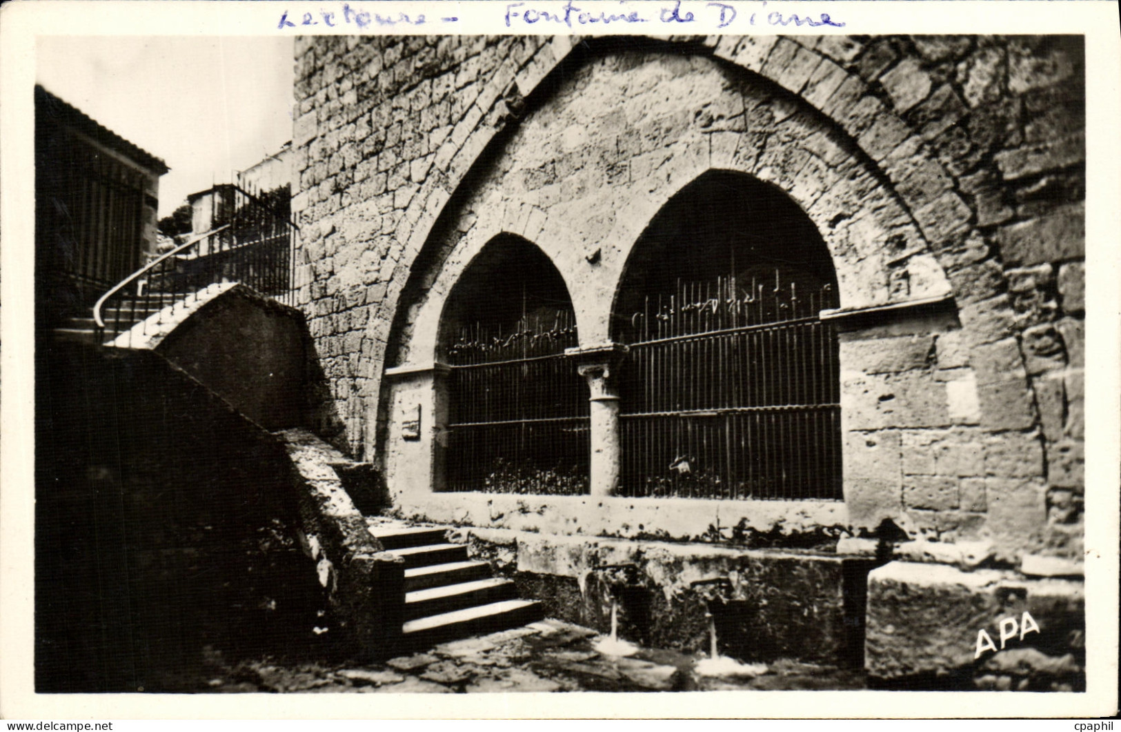 CPM Lectoure Fontaine de Diane