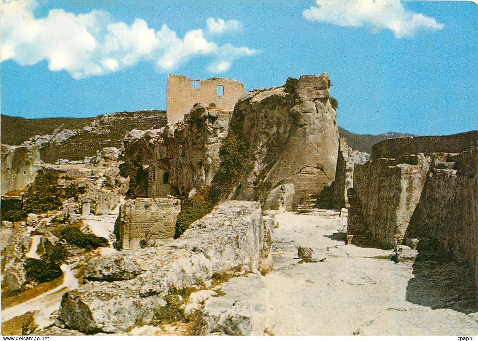 CPM Les Baux de Provence Ruines du Vieux chateau