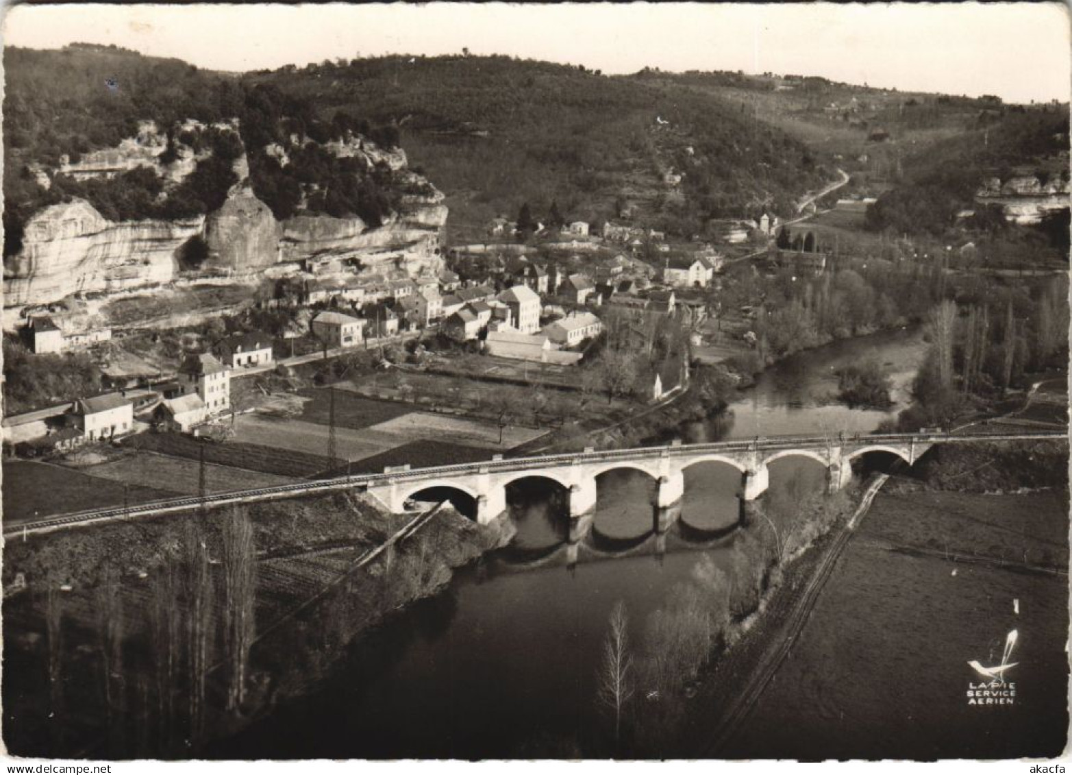 CPM Les-Eyzies-de-Tayac Vue Generale (16342)