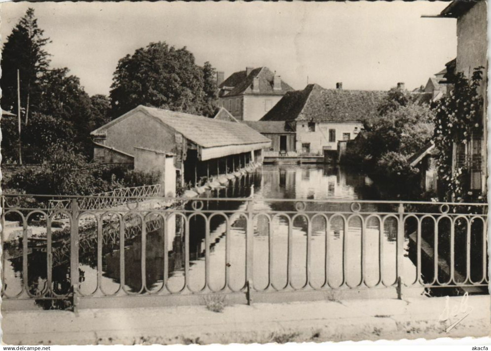 CPM Ligny-le-Chatel La lavair (20514)