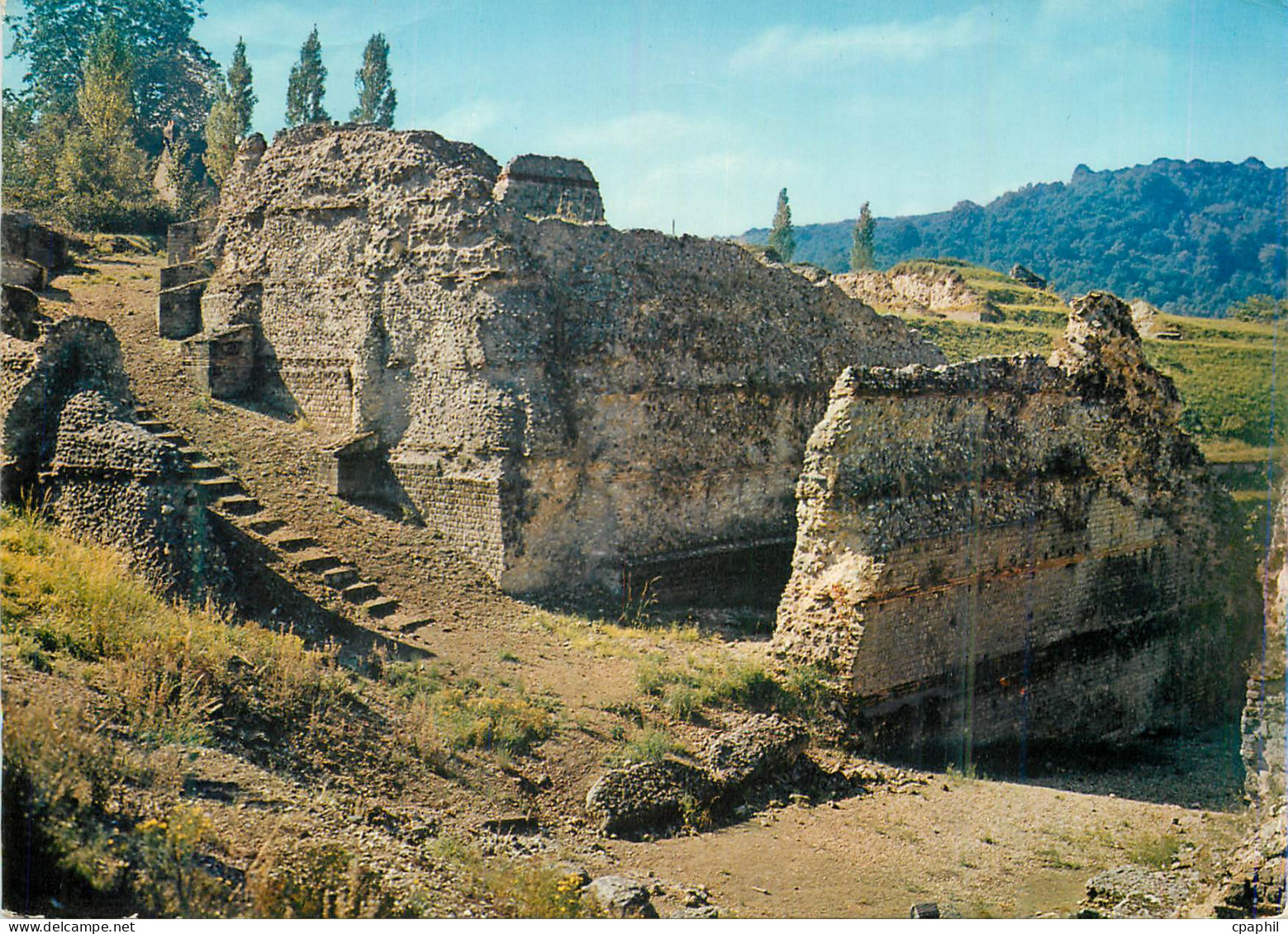 CPM Lillebonne (Seine Mar) Le Theatre antique de Iles