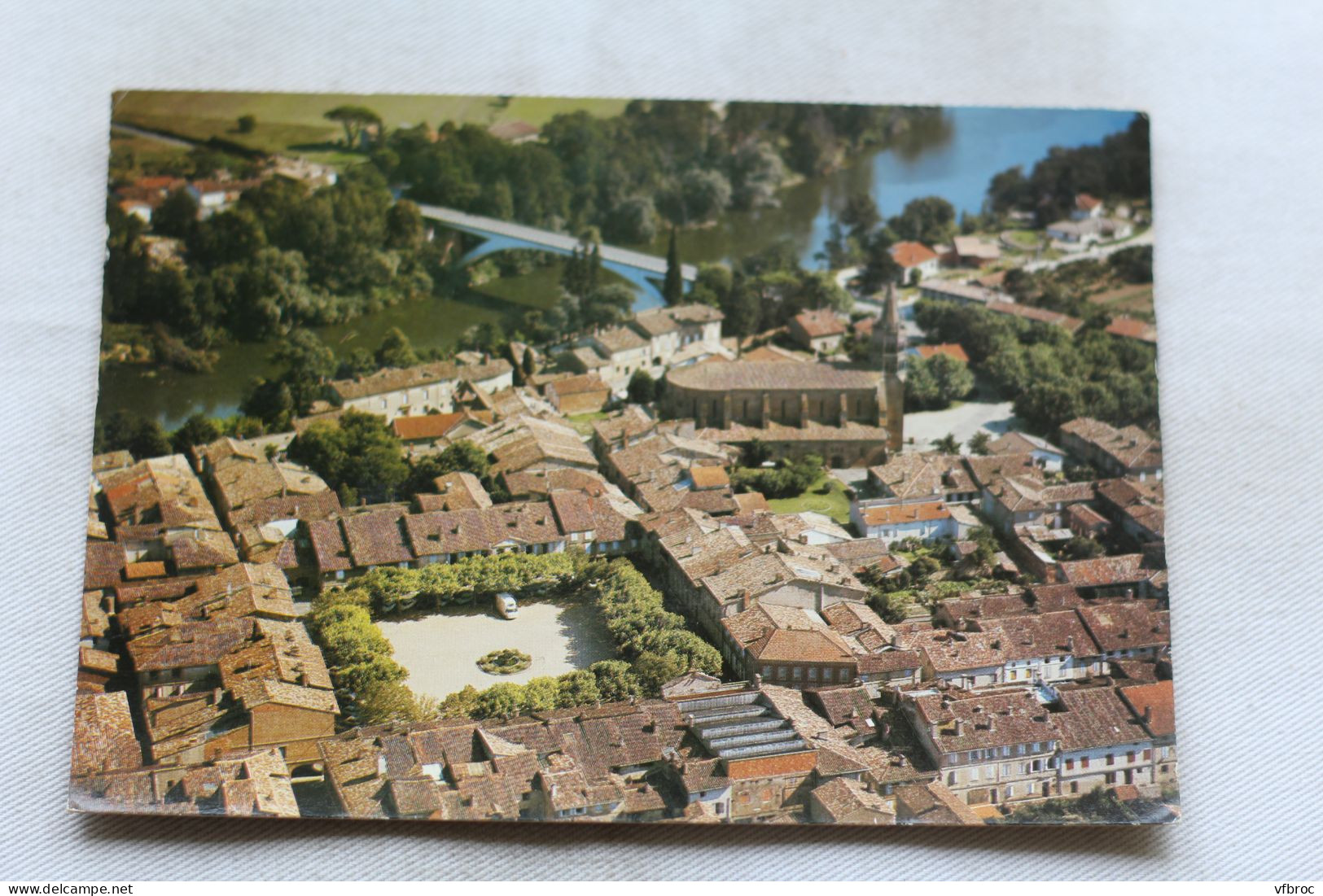 Cpm, Lisle sur Tarn, vue générale aérienne, Tarn 81