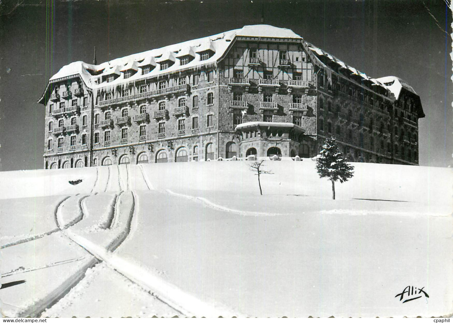 CPM Luchon Superbagneres (alt 1800 m) Le Grand Hotel de Superbagneres en Hiver Les Pyrenees
