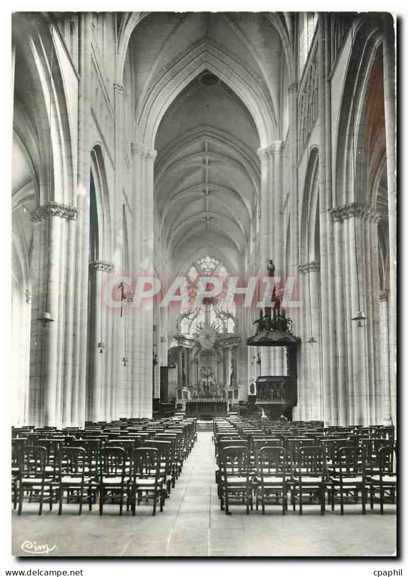 CPM Lucon (Vendee) Interieur de l'Eglise