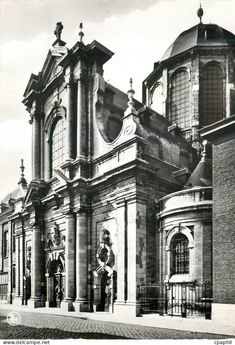 CPM Malines Eglise N D d'Hanswijck
