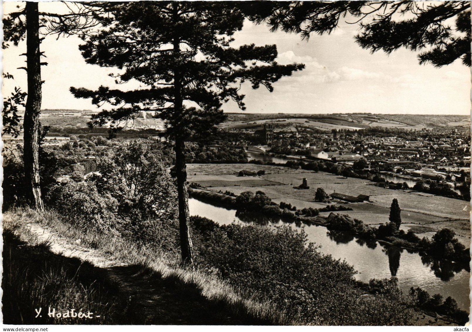 CPM Mantes-la Jolie La Vallee de la Seine et la Ville FRANCE (1452514)
