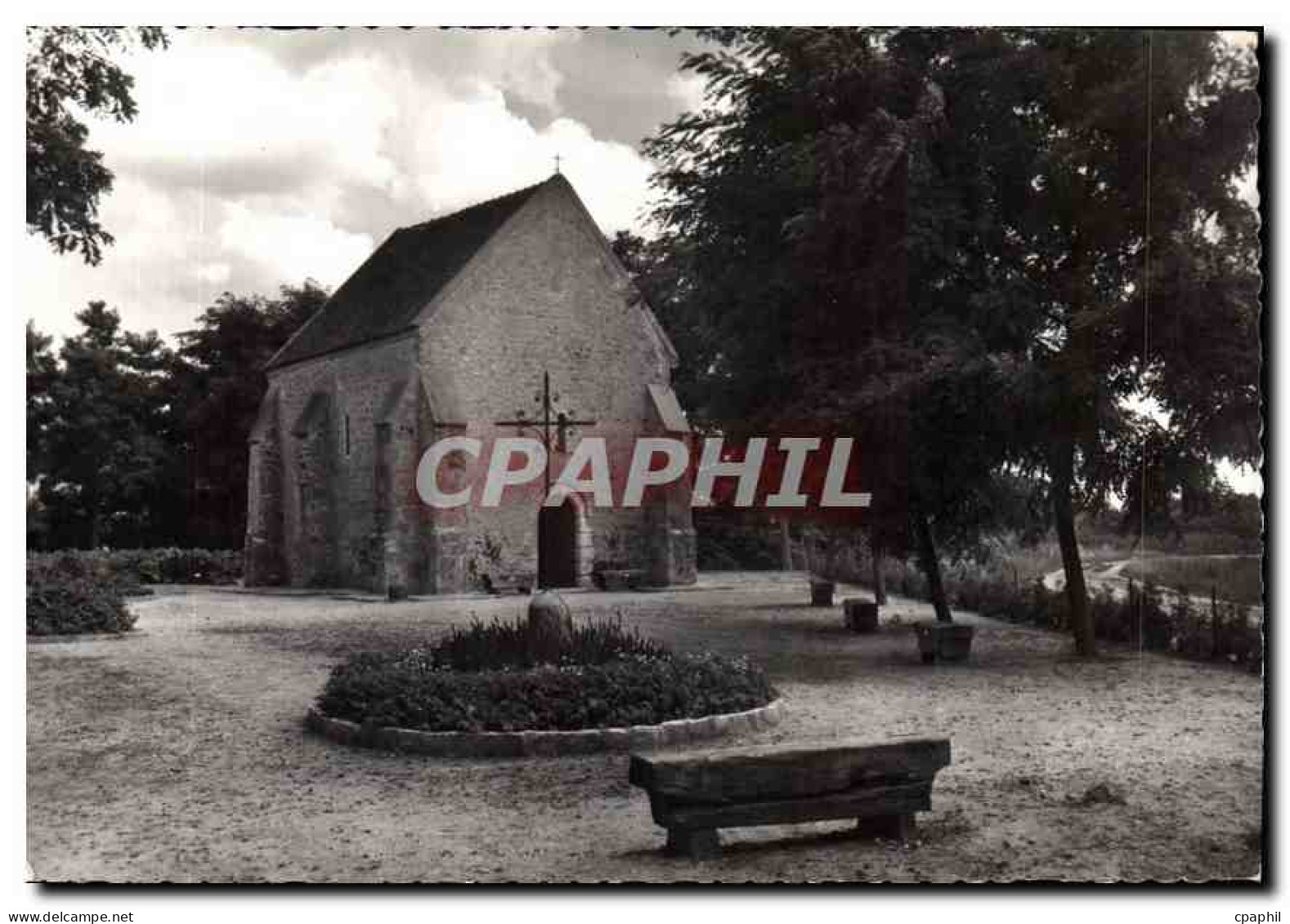 CPM Milly la Foret S et O La Chapelle des Simples